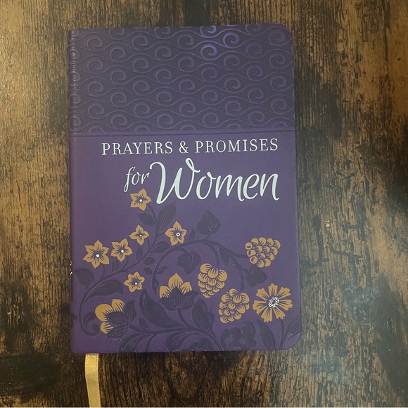 Broadstreet Publishing Other - Prayers & Promises for Women Broadstreet Publishing Purple Gold